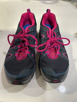 Nike women's trail-running shoe - Like New