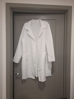 Spirit Halloween Costume Lab Coat