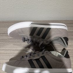 New Adidas Daily 3.0 - Size 10.5 Men’s