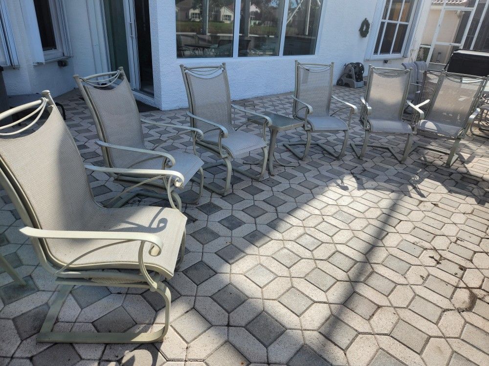 Patio/Lanai Furniture