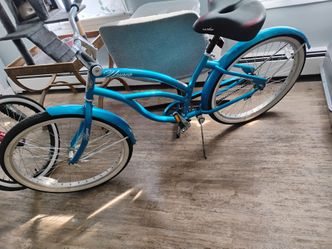 Hyper 26" cruiser with upgraded seat