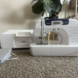 Brother CS6000i Sewing Machine – Excellent Condition 
