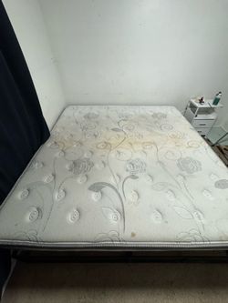 FREE KING SIZE BED