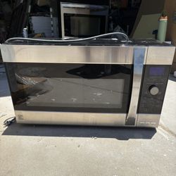 Used 30in Microwave 