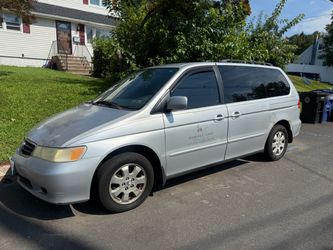 Old 2003 Honda odyssey Running good