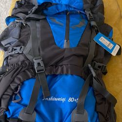 La imagen muestra una mochila de montañismo de la marca Jinshiweiqi, 