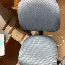 Rolling Desk Chair Must Go By 7/17!
