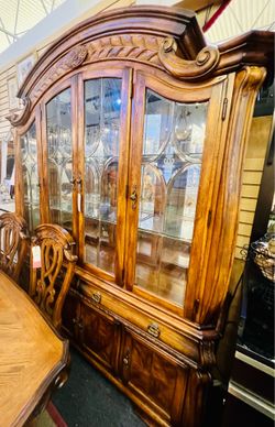 AICO By Michael Amini OAK ROYALE CHINA CABINET - LA