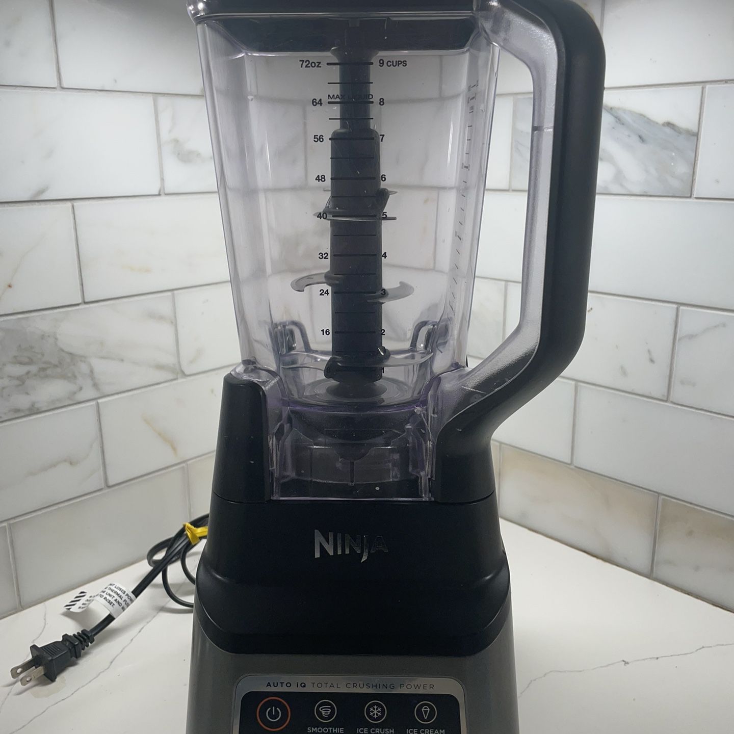  Ninja BN701 Professional Plus Blender, 1400 Peak Watts, 3  Functions for Smoothies, Frozen Drinks & Ice Cream with Auto IQ, 72-oz.*  Total Crushing Pitcher & Lid, Dark Grey: Home & Kitchen