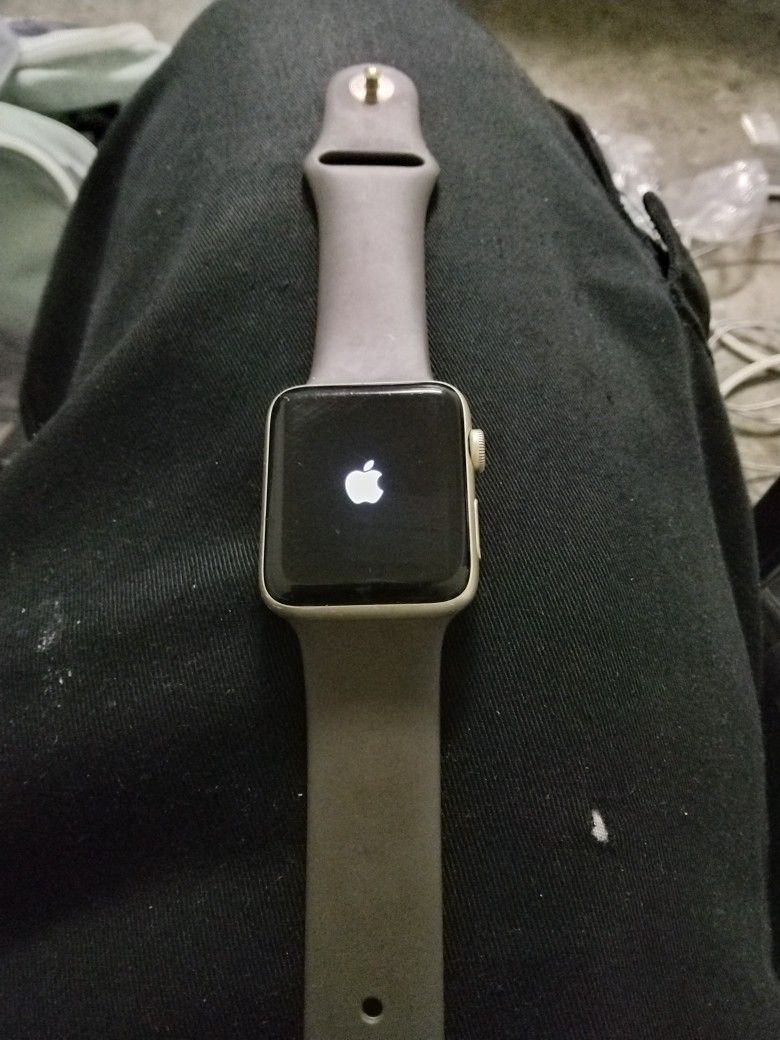 Apple Smart Watch 2nd Generation 