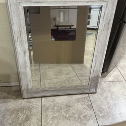 Mirror Horizontal/Vertical  32x40