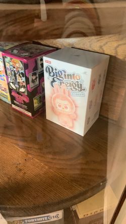 Pop mart Big into energy sealed