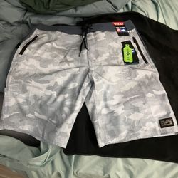 pelagic size 34 Fishing Shorts/trunks