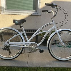 Electra Lux 7 Step Thru Beach Cruiser ** Excellent Condition **