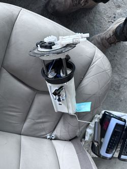 Gas Pump 2003 Chevy Tahoe Original 