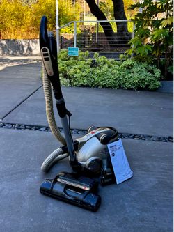 Hoover WindTunnel Bagless Canister Vacuum