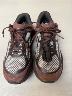 HOKA U Clifton One 9 Sneaker