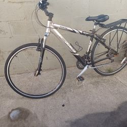 HUFI  SIZE 700 SPEED27 FRame 17