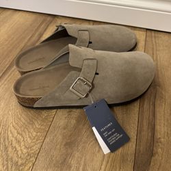 Women's Betsy Clog Mule Flats - Universal Thread™ Taupe 11: Slip-On