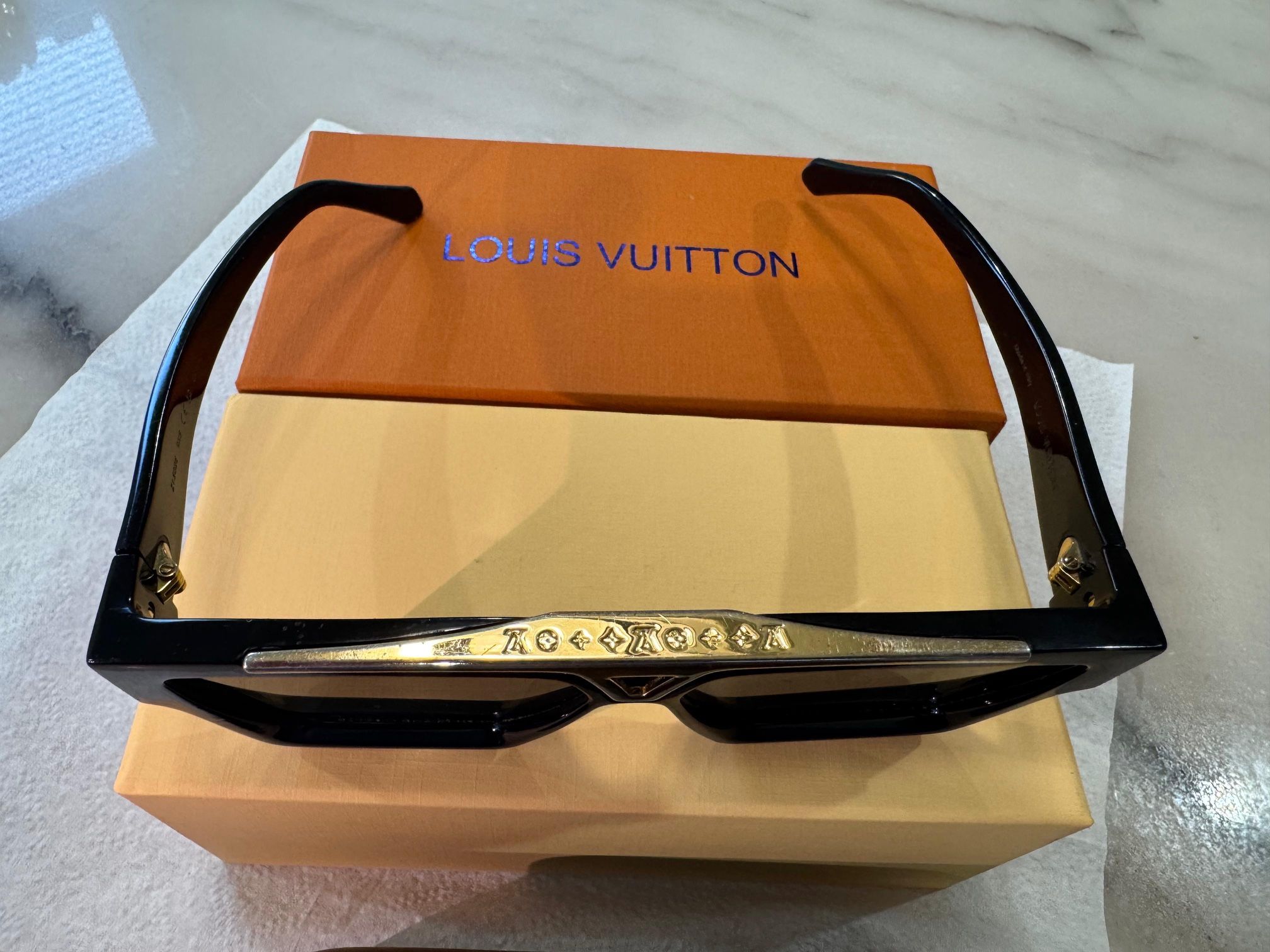 Vendo Estos Lentes LV ORIGINALES