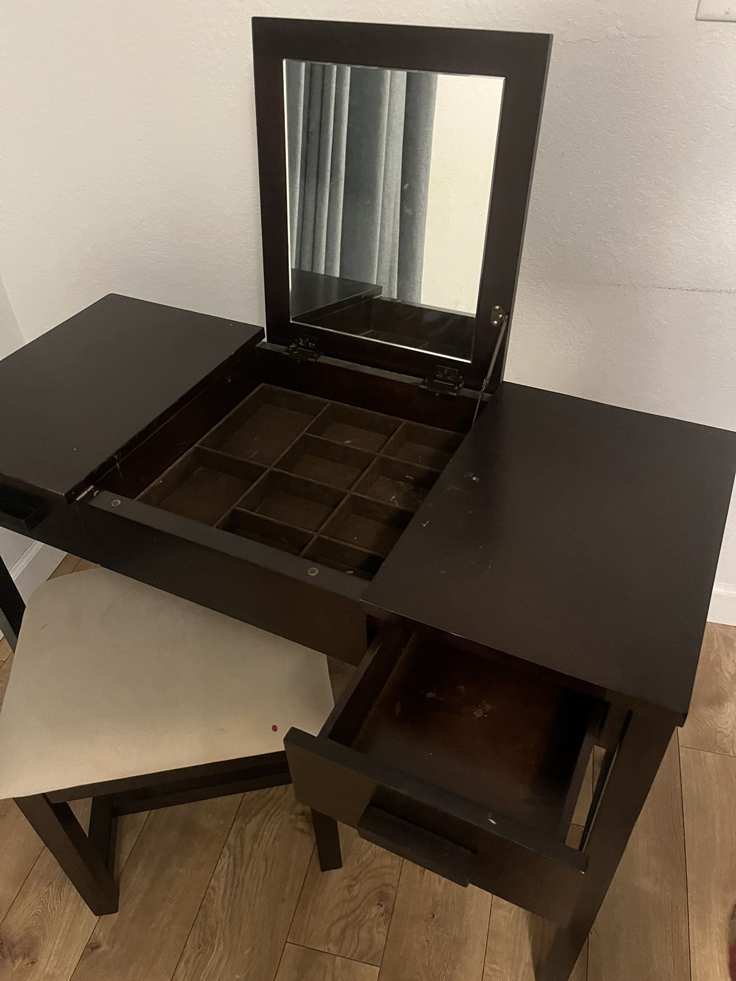 Wood Vanity With Stool