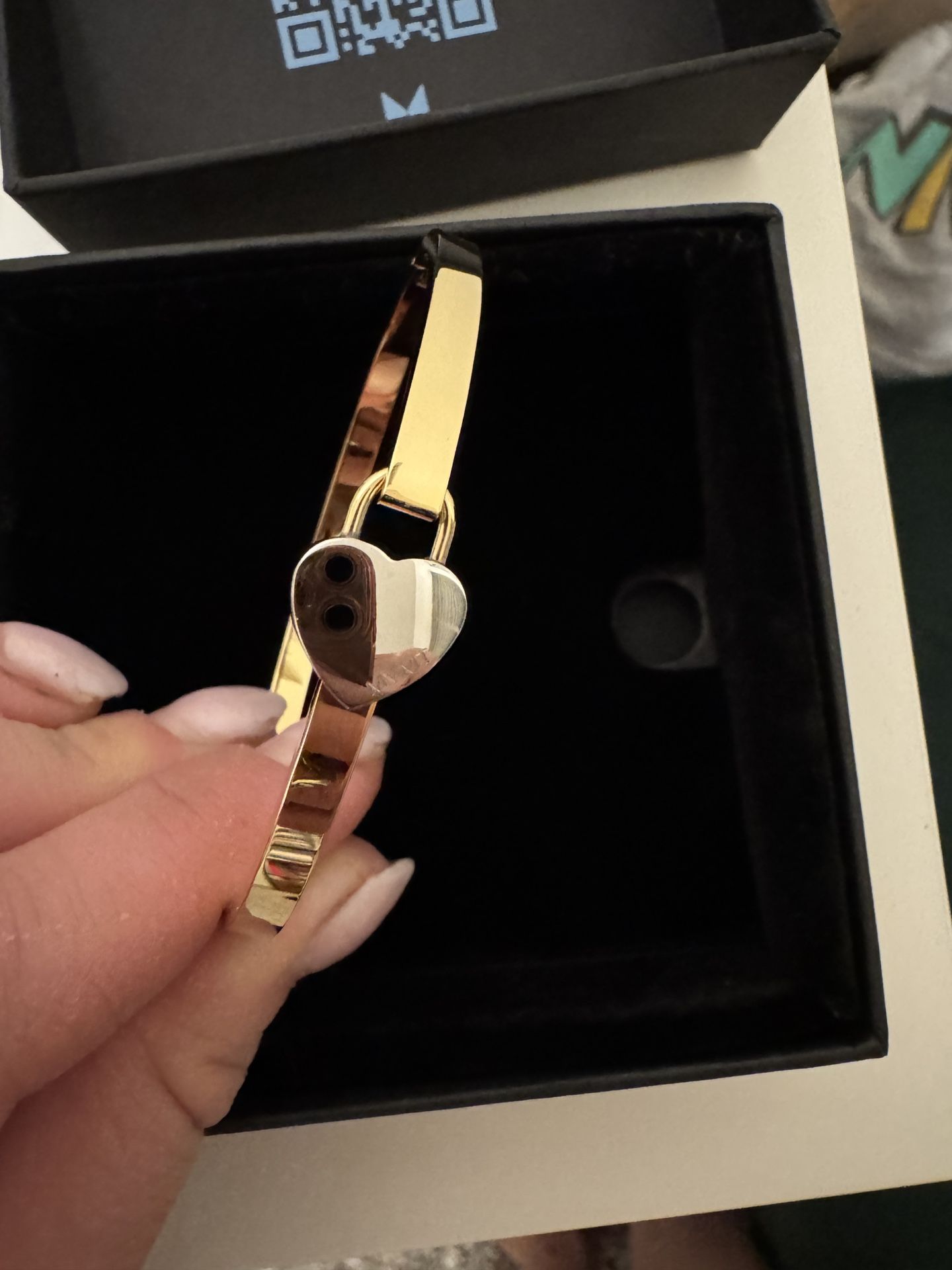 Heart Bangle Bracelet MVMT