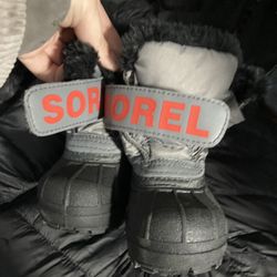 Infant Boys Size 6 Winter Boots