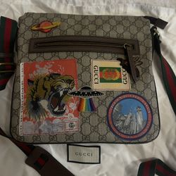 Gucci Supreme Bag With Patches 