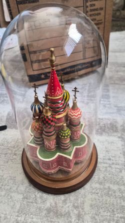 St. Basil's Cathedral Miniature Under Glass Dome