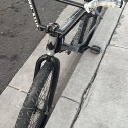 Throne Frame 29er Or can buy complete bike