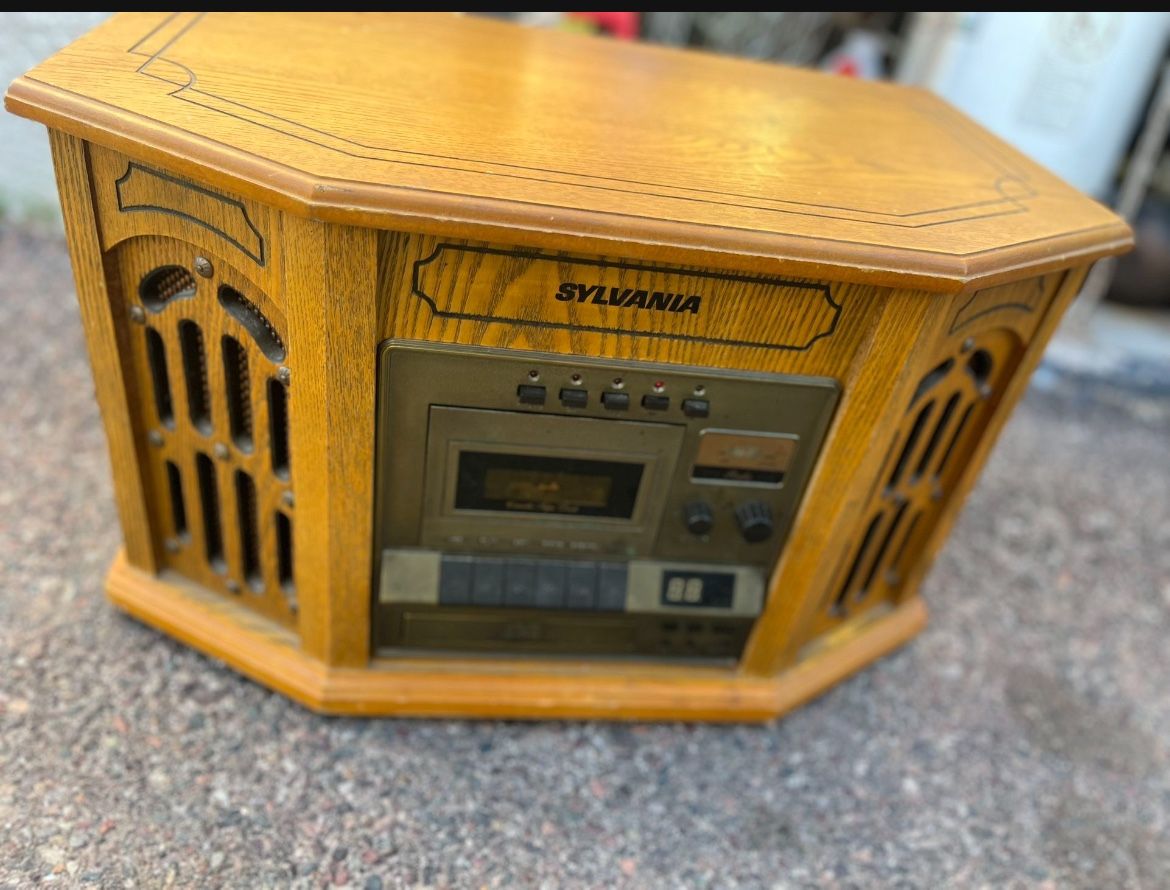 Sylvania Radio