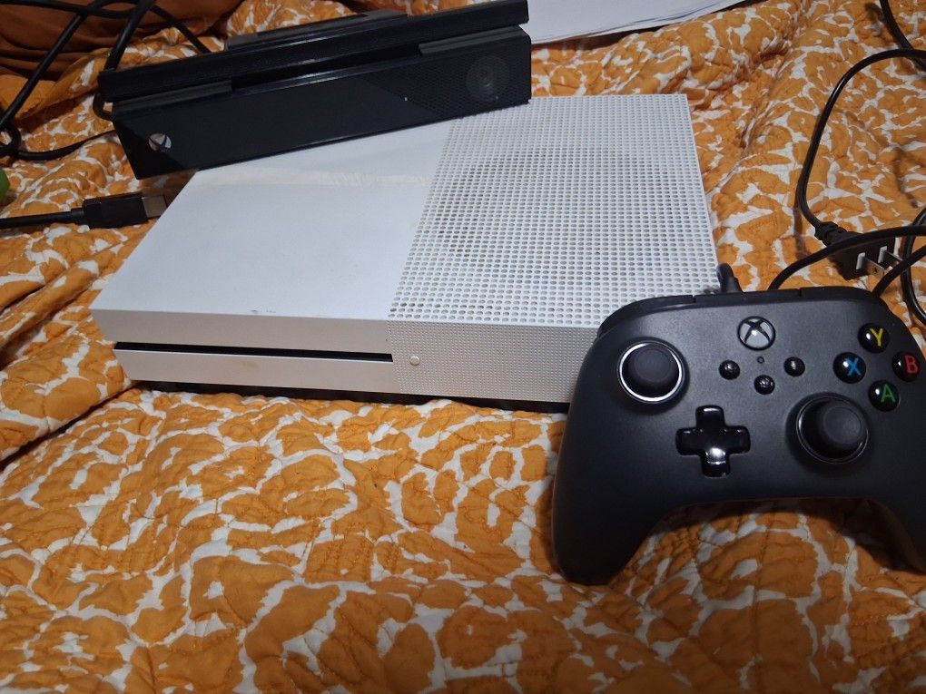 Xbox One S Bundle