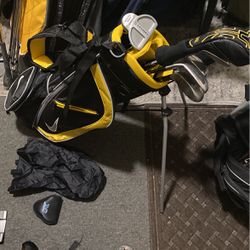 Nike Junior SQ Golf Club Set w/ Odyssey Putter