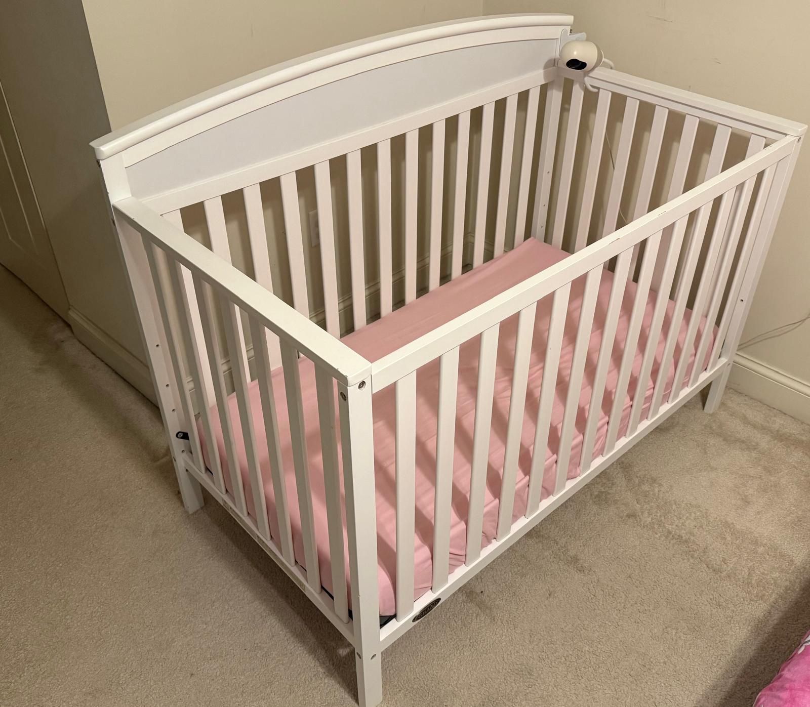 Graco Benton Convertible Crib + Mattress