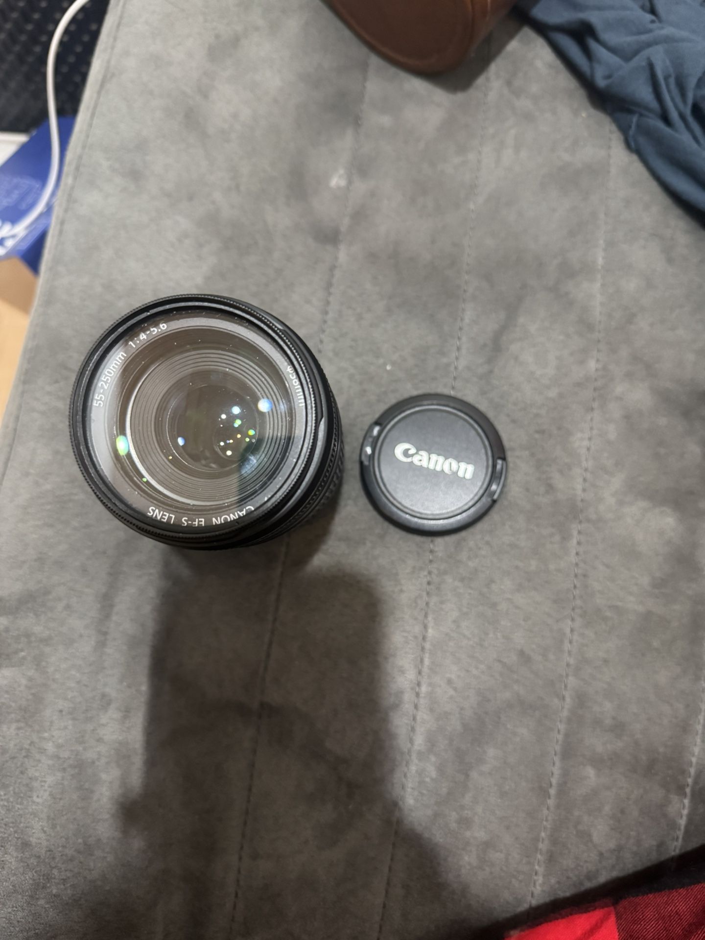 Canon Zoom Lens EF-S 55-250mm 1:4 5.6