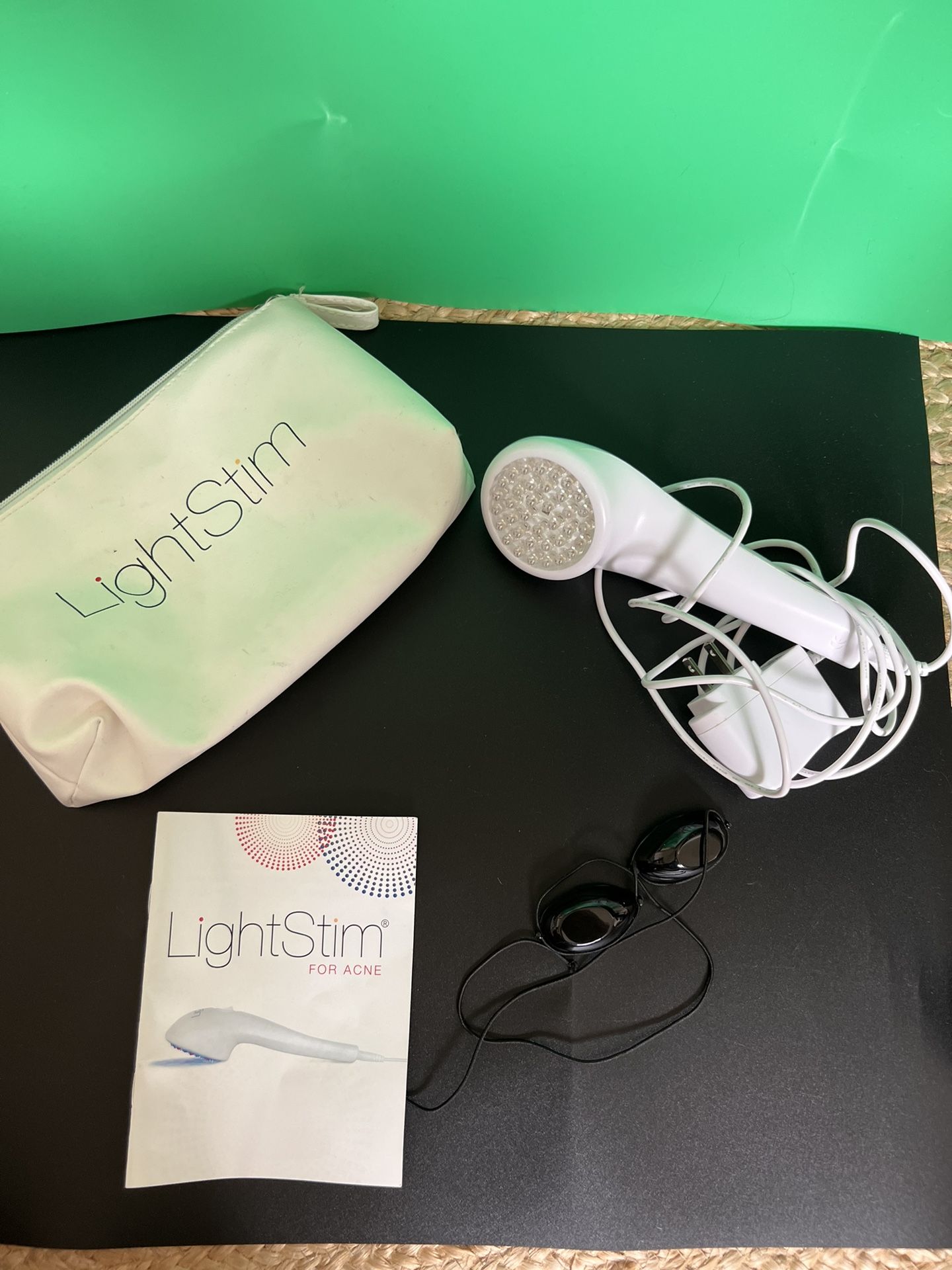 LightStim for Wrinkles - White
