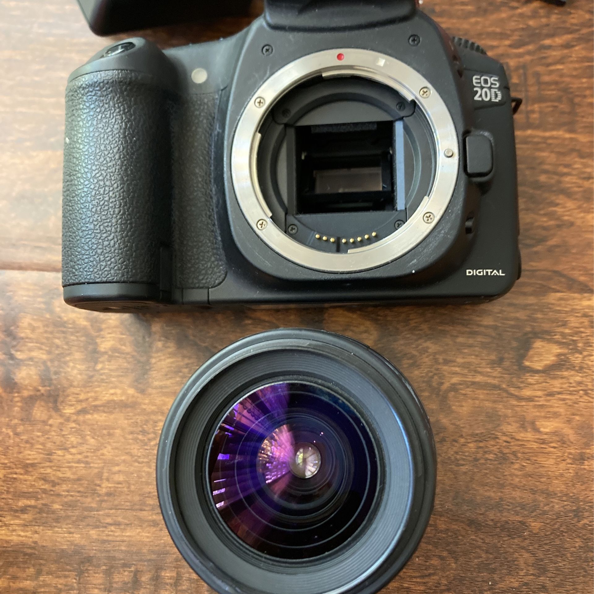 Canon EOS 20D