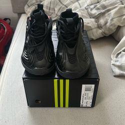Harden Volume 10 Hellcats Size 8.5 