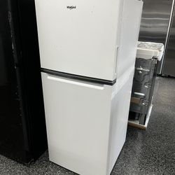 Whirlpool 24” Small Space Top Freezer Refrigerator 