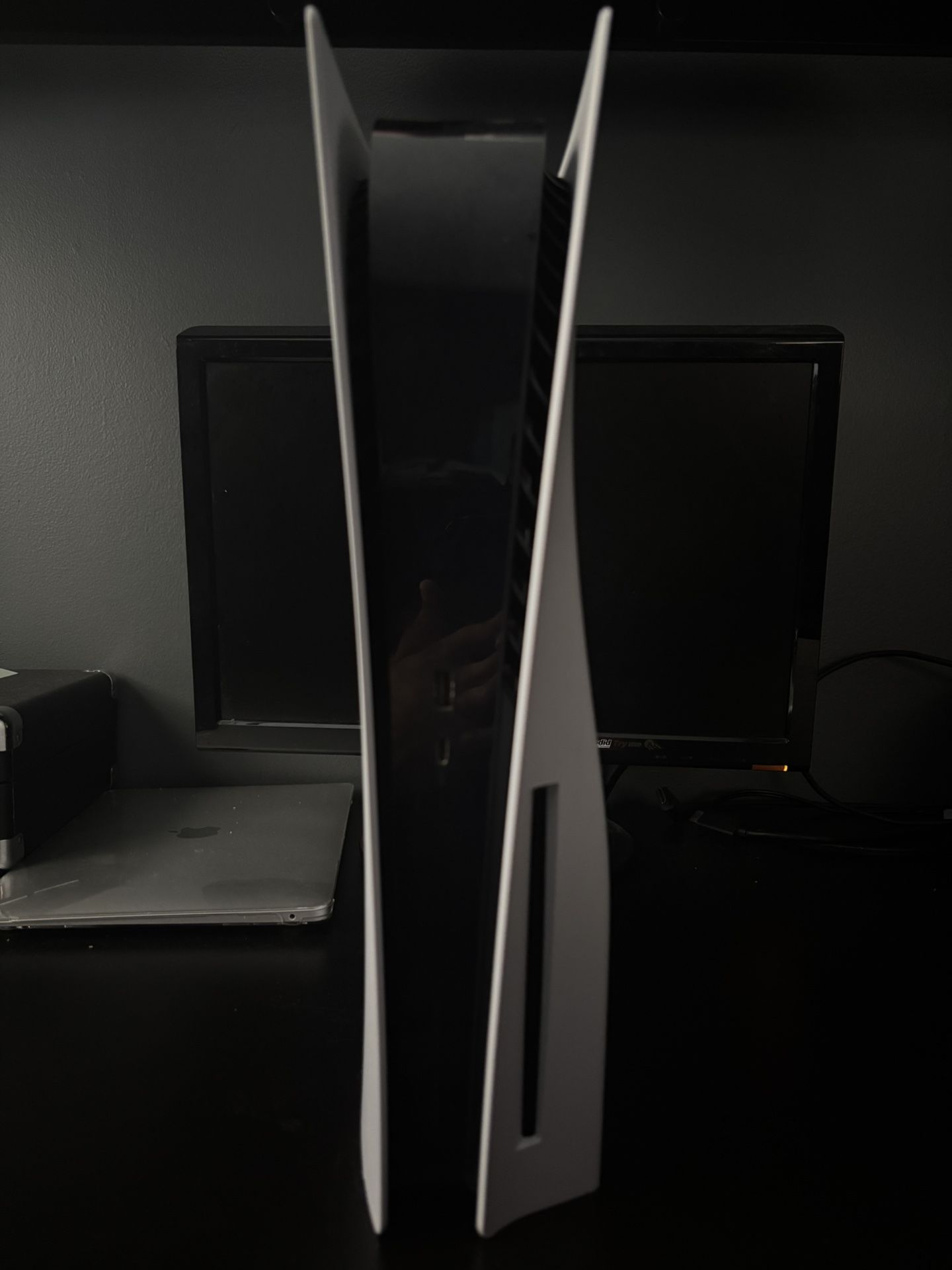 PS5 (READ DESCRIPTION) + GT7