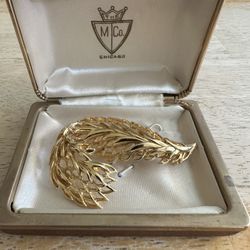 Gold Leaf Brooch 
