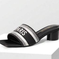 Women Chunky Heeled Square Toe Mule Sandals,