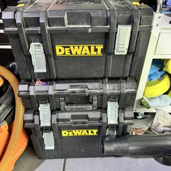 De Walt Mobile Tool Boxes