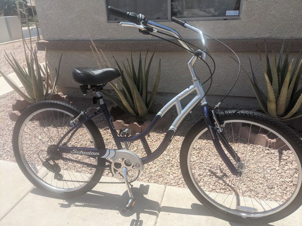 26"Schwinn JAGUAR Women Beach Cruiser Bike. 7 Speeds Excellent Condition'👌🏼