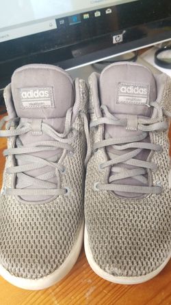 Adidas tennis shoes size 3