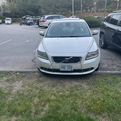 2009 Volvo S-40