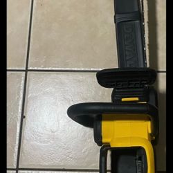 Dewalt Brushless Chainsaw