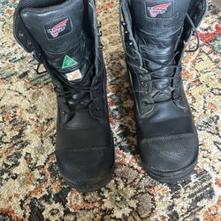 Red wing store boots 3512