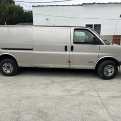 2006 Chevrolet Express Cargo Van
