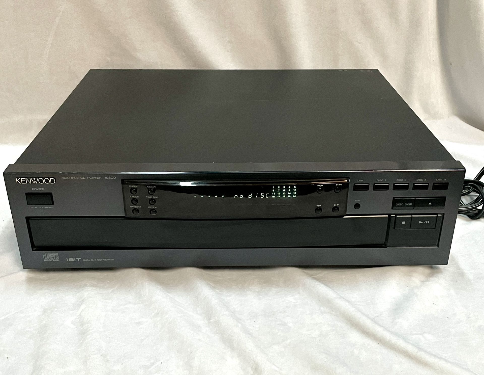 KENWOOD Multiple CD Player 103CD, 5 Compact Discs Carousel in Working Condition